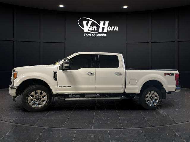 Used 2019 White Platinum Clearcoat Metallic Ford Lariat image 4