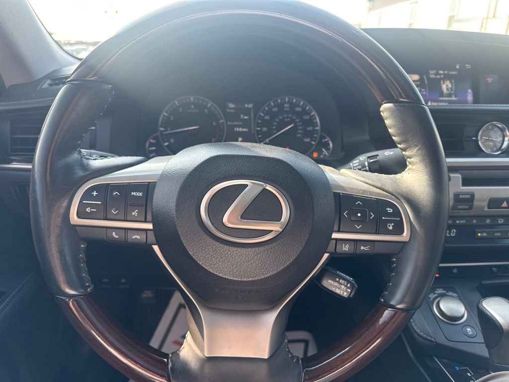 2018 Lexus ES 350 - Photo 20