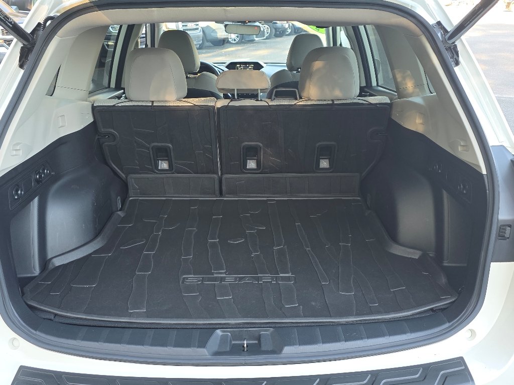 Used 2020 White Subaru Premium image 4