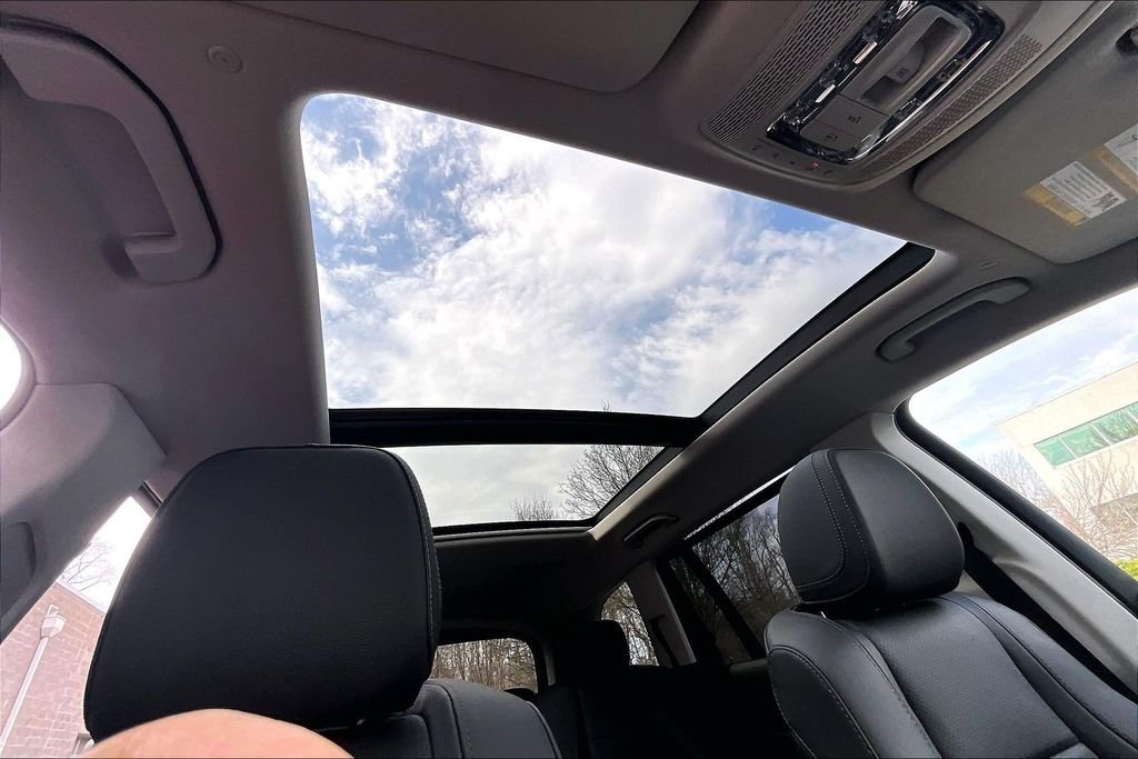 Certified Used 2024 Black Mercedes-Benz GLS 450 image 17