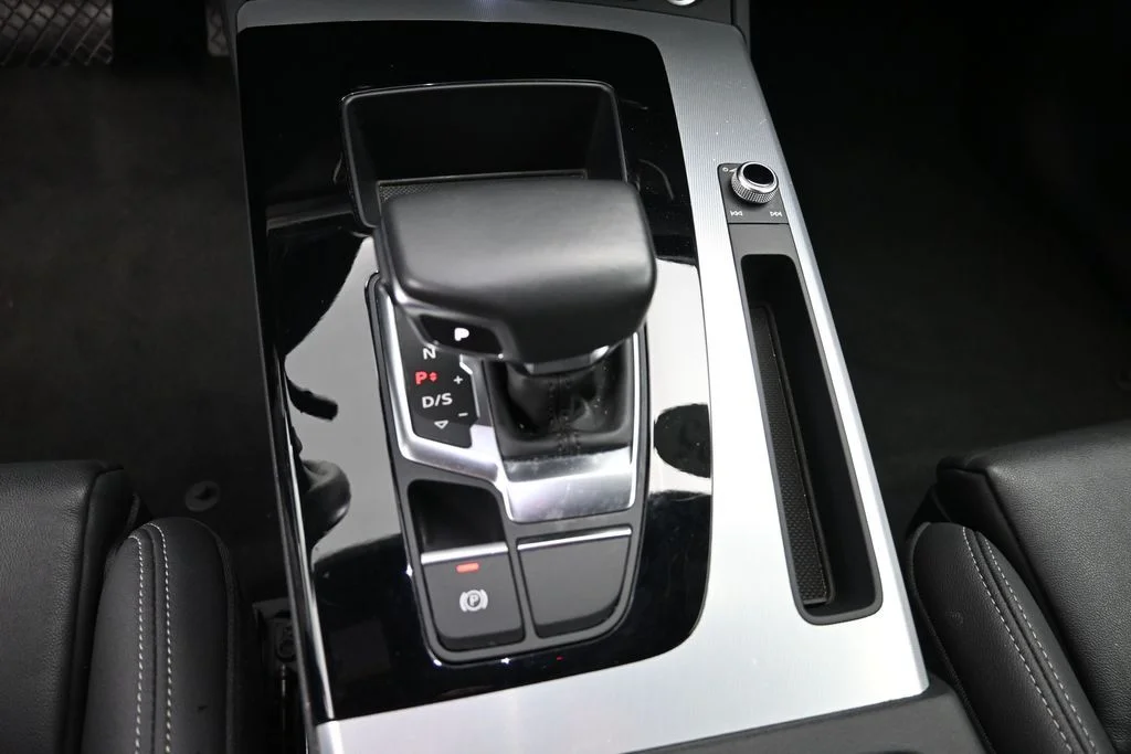 Used 2025 White Audi 45 S line Premium image 14