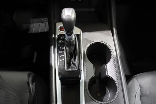 2025 Nissan Altima SV - Photo 24