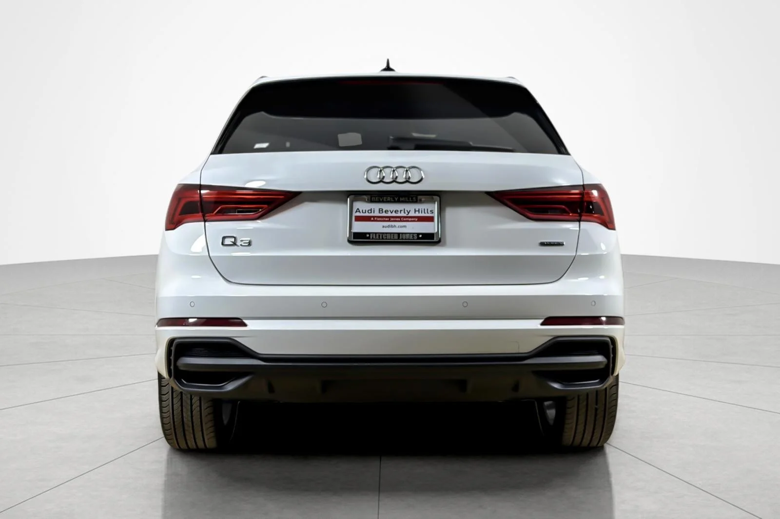 Used 2023 Ibis White Audi S line Premium Plus 45 TFSI quattro image 4