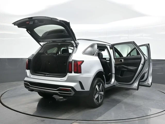 Used 2021 Silver Kia EX image 19