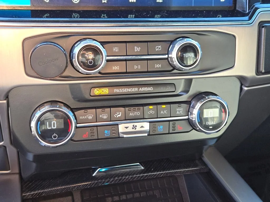 Used 2022 Agate Black Metal Ford XL image 22