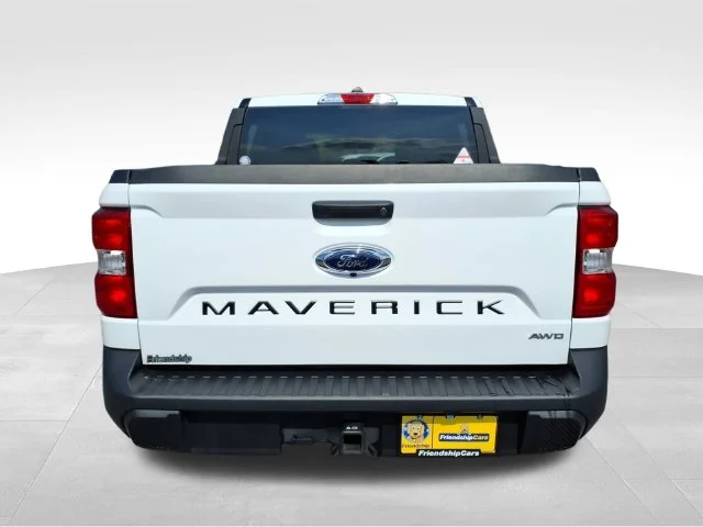 Used 2024 White Ford XLT image 9