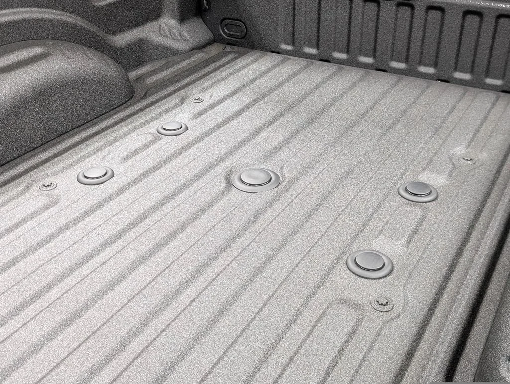 New 2026 Glacier Gray Metallic Tri-Coat Ford F-250® Lariat® image 31