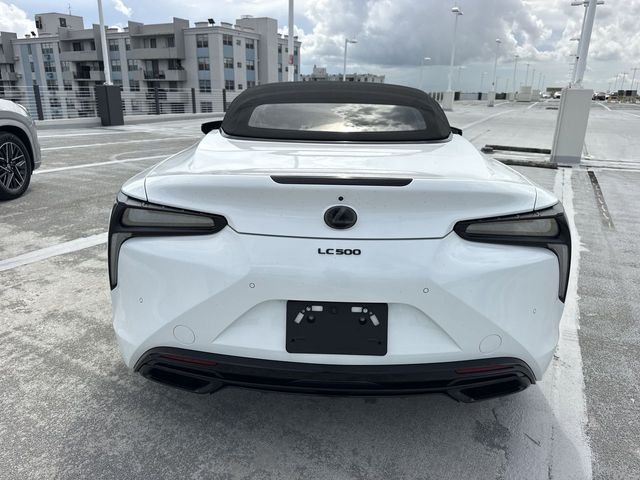 Used 2021 White Lexus 500 image 24