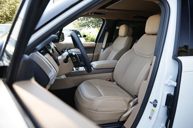 New 2026 Fuji White Land Rover SE 7 Seats image 28