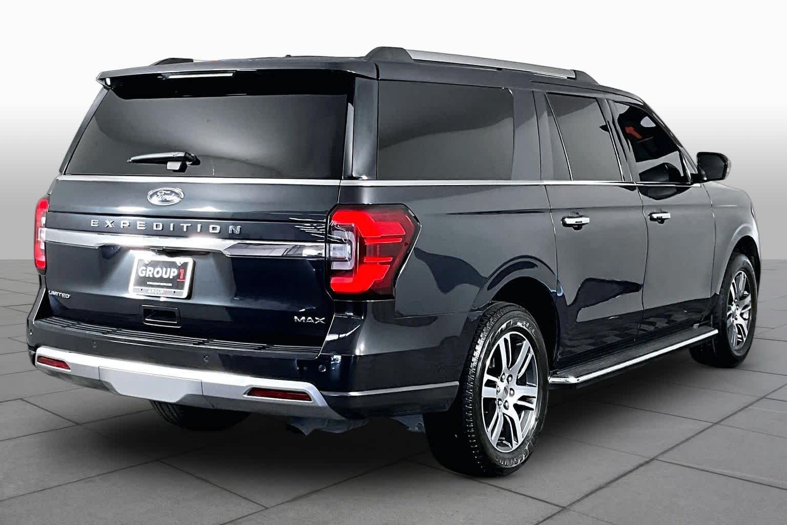 Used 2023 Dark Matter Gray Ford Limited image 12