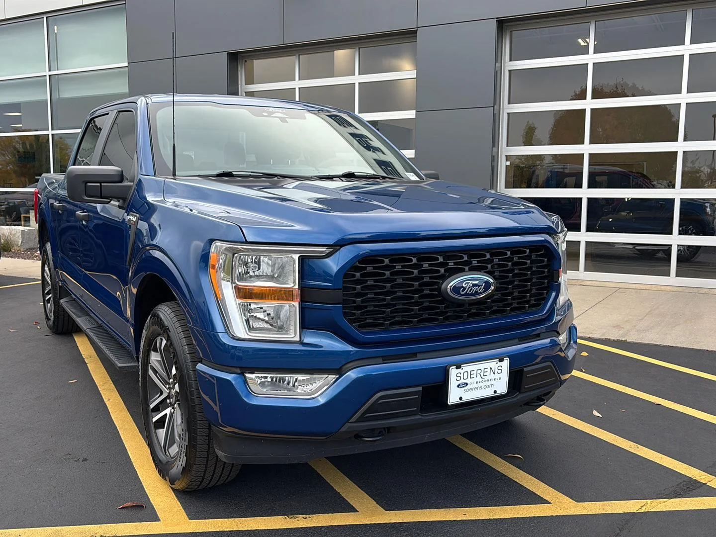 Certified Used 2022 Atlas Blue Ford XL image 4