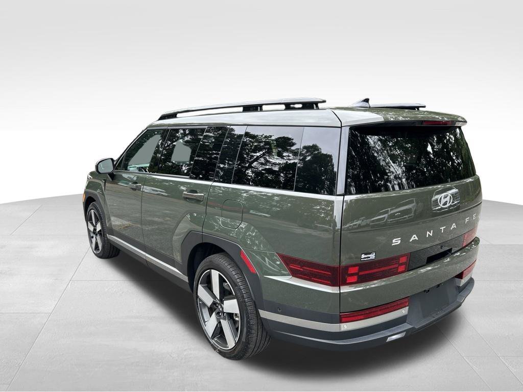 Used 2024 Green Hyundai Limited image 3