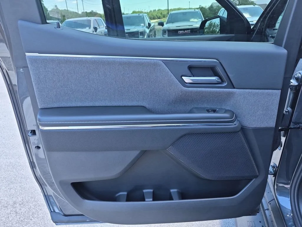 2026 GMC Sierra EV Elevation - Photo 31