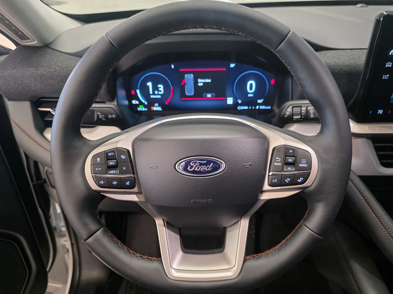New 2026 Star White Metallic Tri-Coat Ford Active image 36