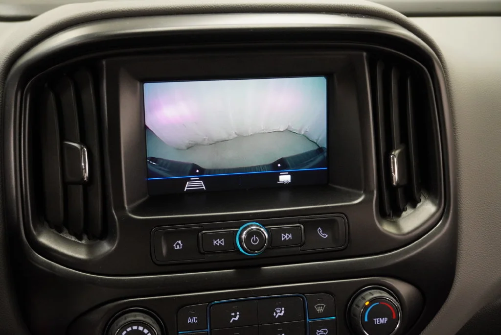 Used 2022 Gray Chevrolet Work Truck image 27