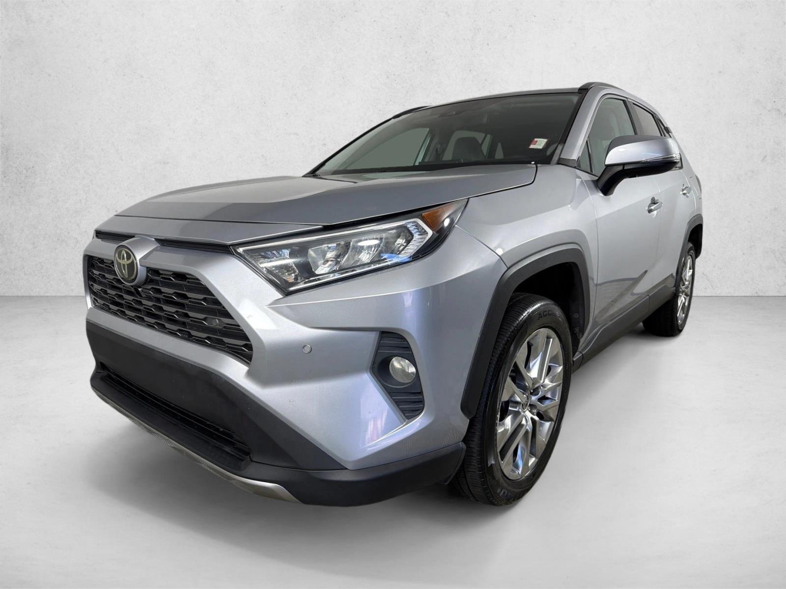 Used 2021 Silver Sky Metallic Toyota Limited image 9