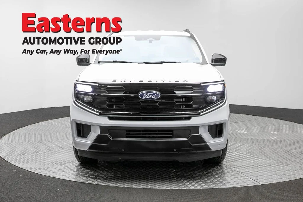 Used 2025 White Ford Active image 2