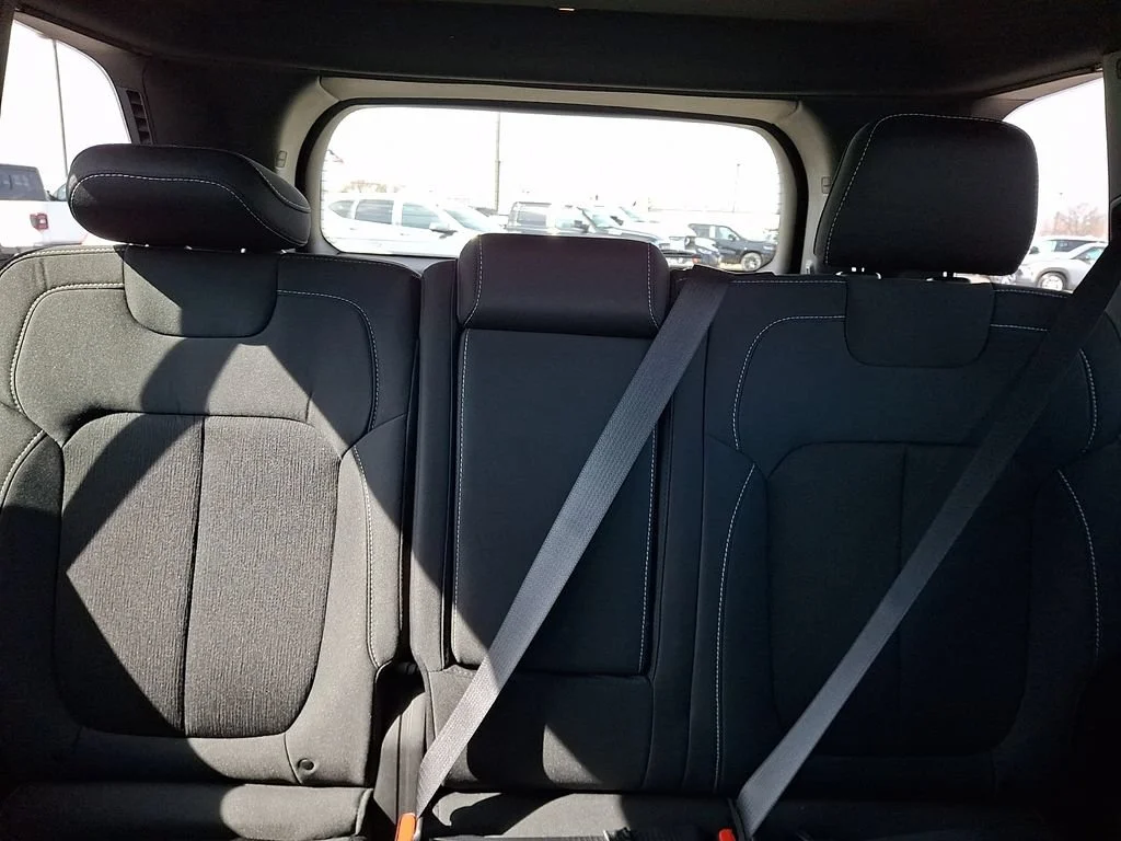 New 2026 Baltic Gray Metallic Clearcoat Jeep Laredo X image 14