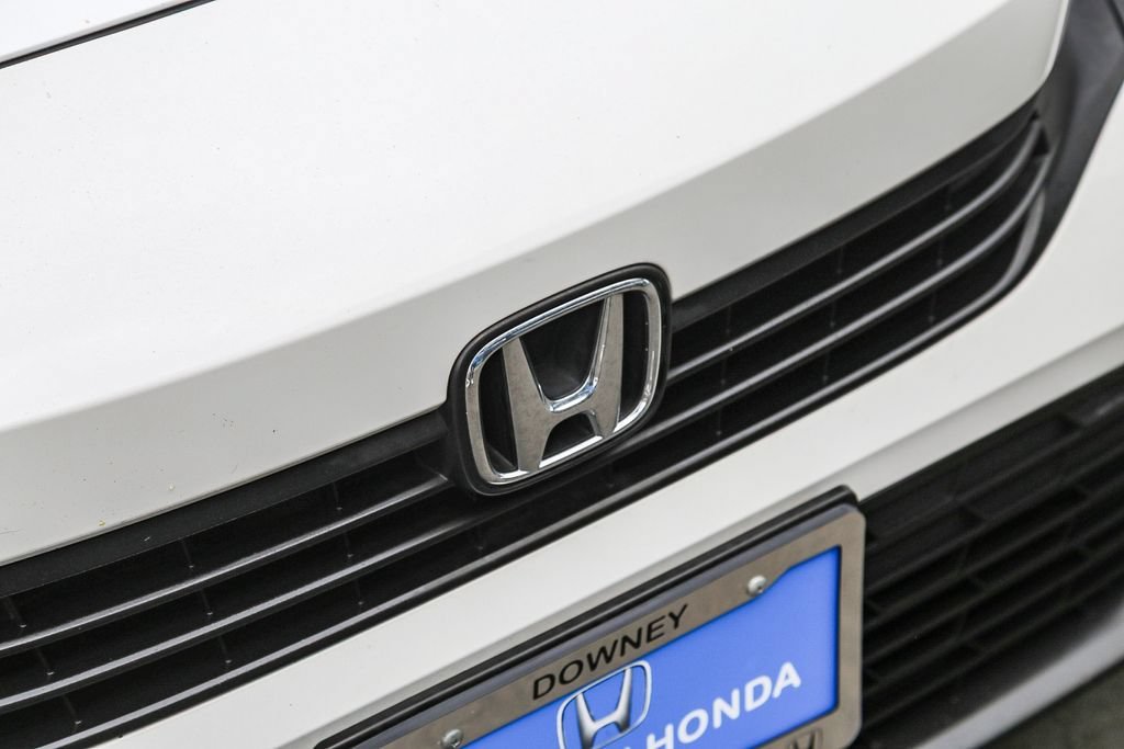 Certified Used 2022 Platinum White Pearl Honda LX image 39