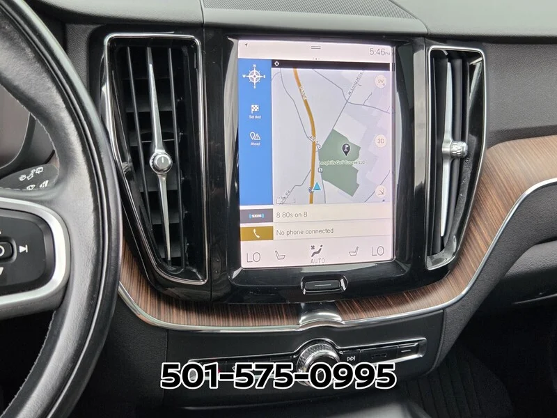 Used 2021 Crystal White VOLVO T5 AWD MOMENTUM image 24