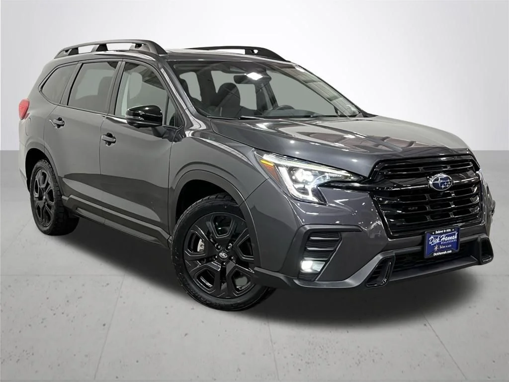 Used 2023 Gray Subaru Onyx Edition image 7