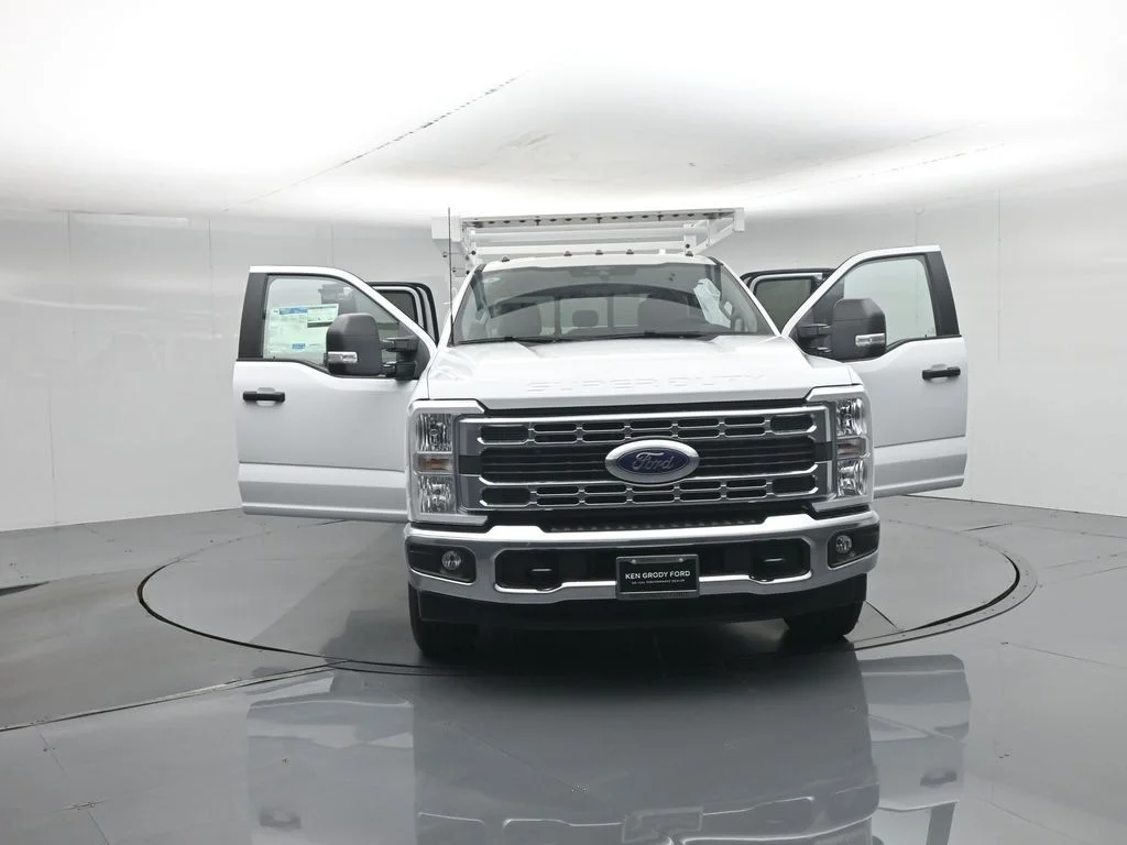 New 2026 White Ford XL image 36