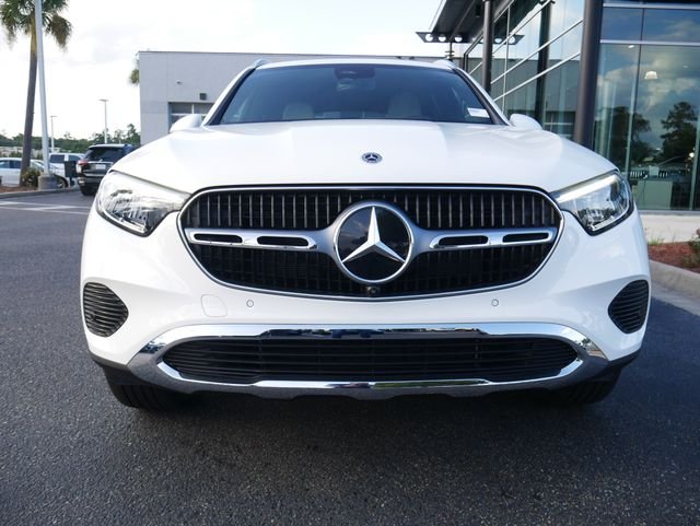 New 2026 Polar White Mercedes-Benz GLC 300 image 2