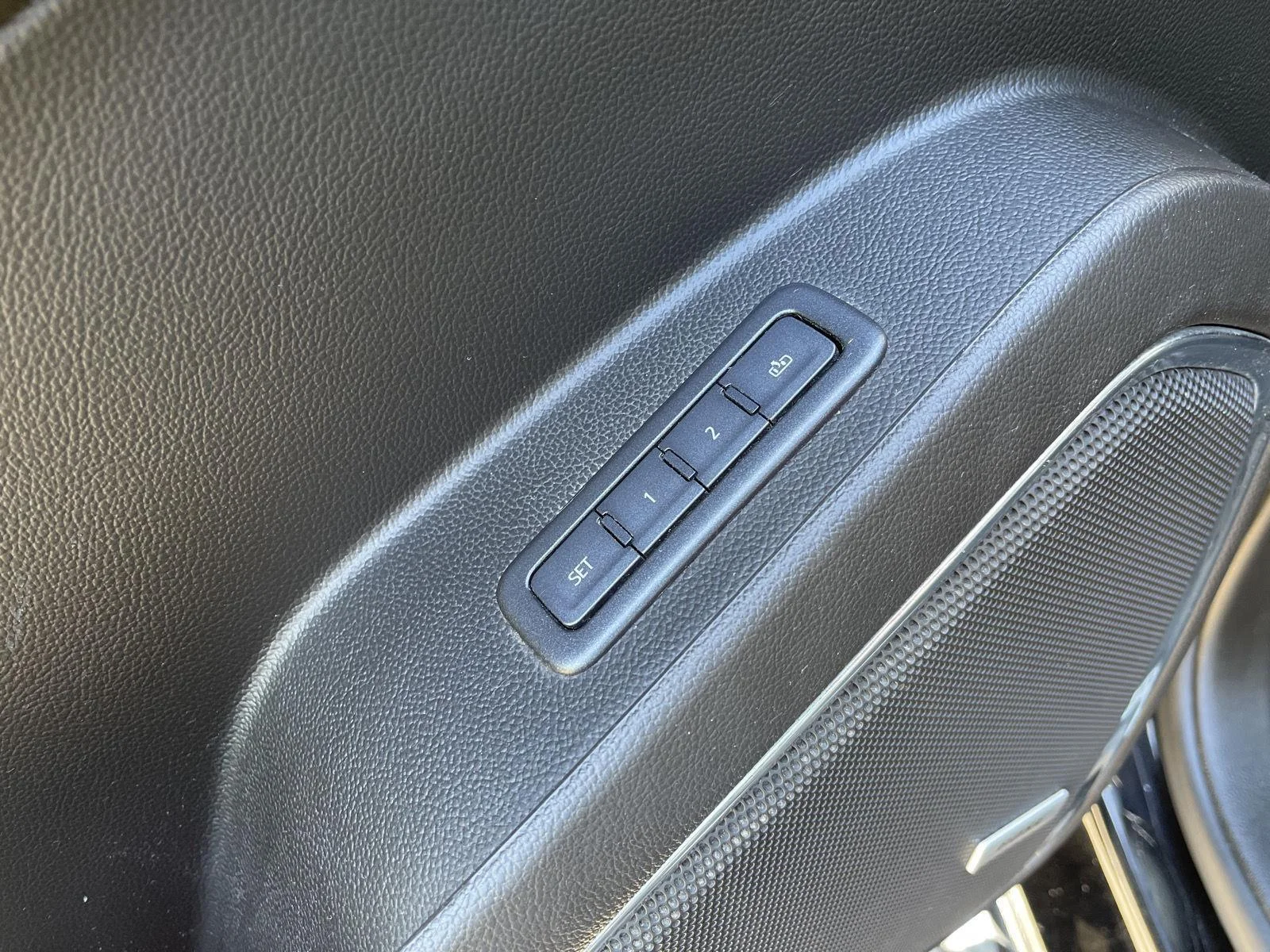 Used 2020 Black Chevrolet Premier image 17