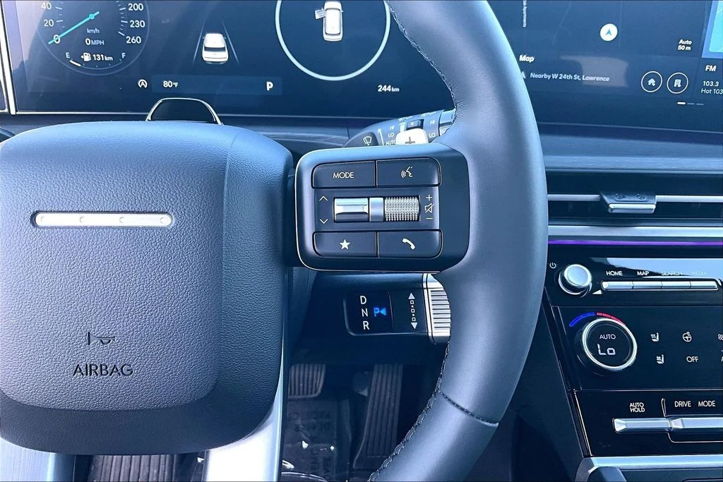 2025 Hyundai Santa Fe Limited - Photo 19