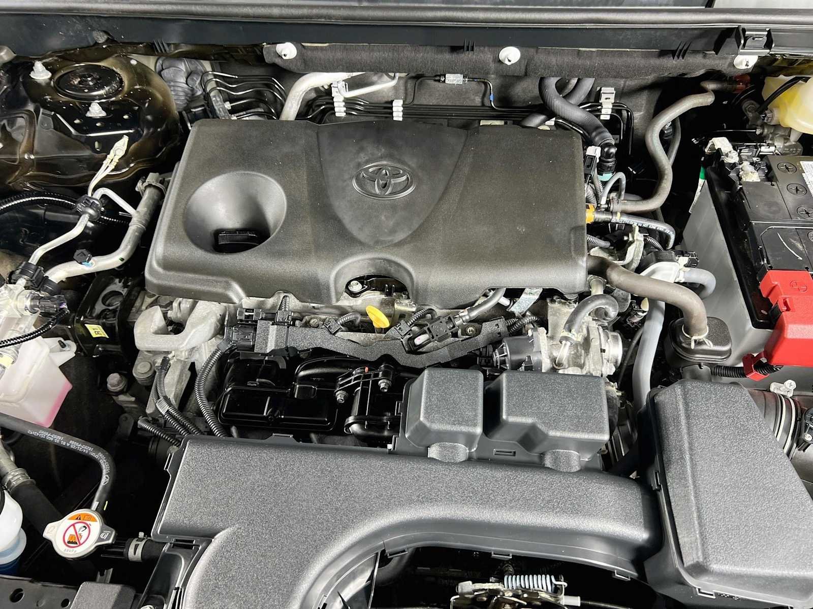 Used 2025 Midnight Black Metallic Toyota XLE image 29