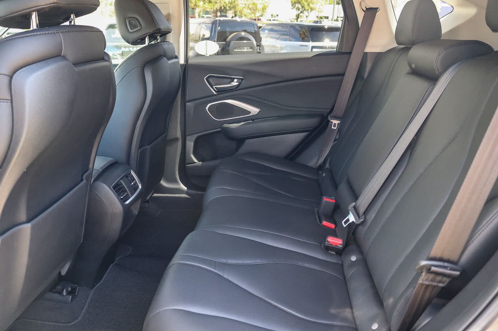 Used 2023 Liquid Carbon Metallic Acura  image 17