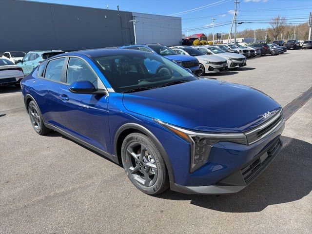 2026 Kia K4 LXS AT's photo