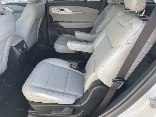2026 Ford Explorer Active - Photo 9