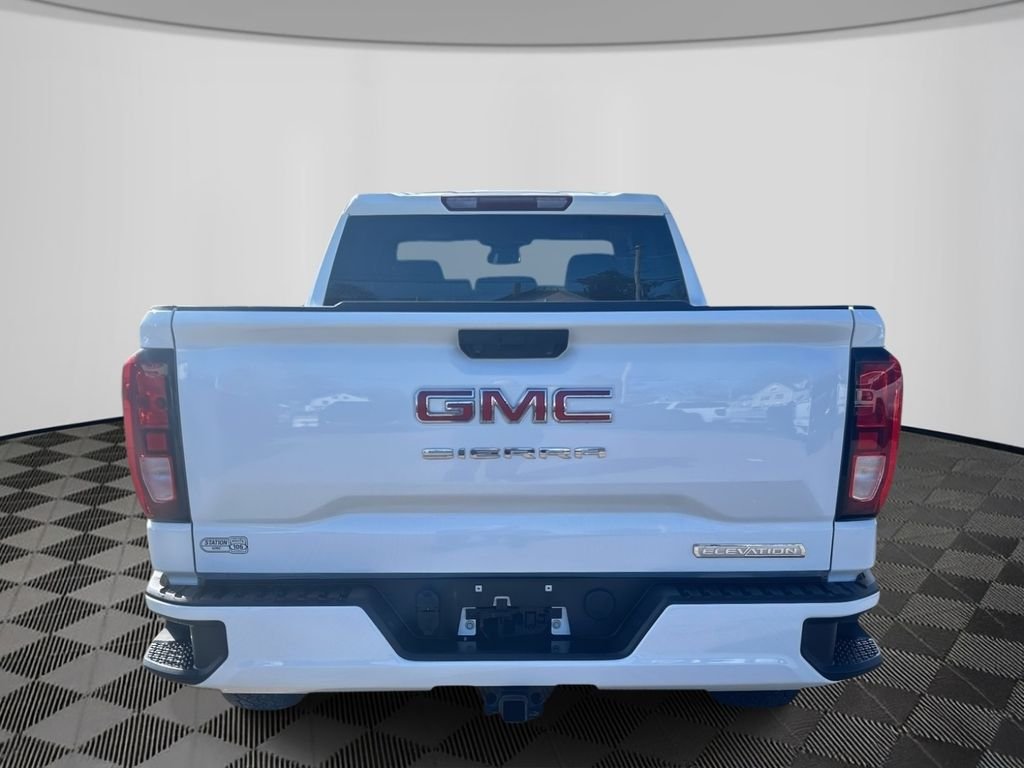 Used 2024 White GMC Elevation image 6