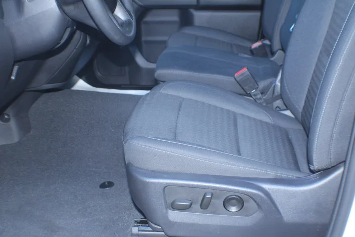 Used 2023 Summit White Chevrolet Custom image 13