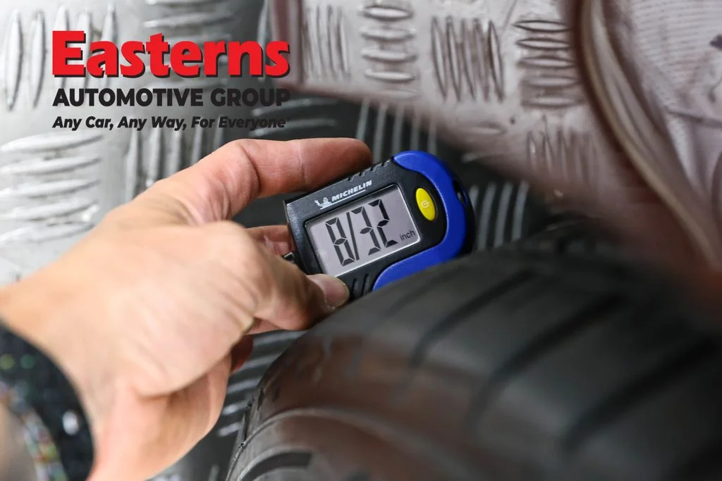 Used 2023 Red Nissan 2.5 SV image 27