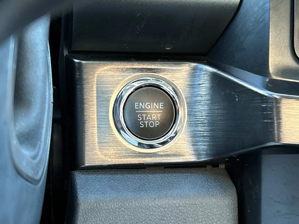 Used 2023 Gray Metallic Ford Lariat image 29