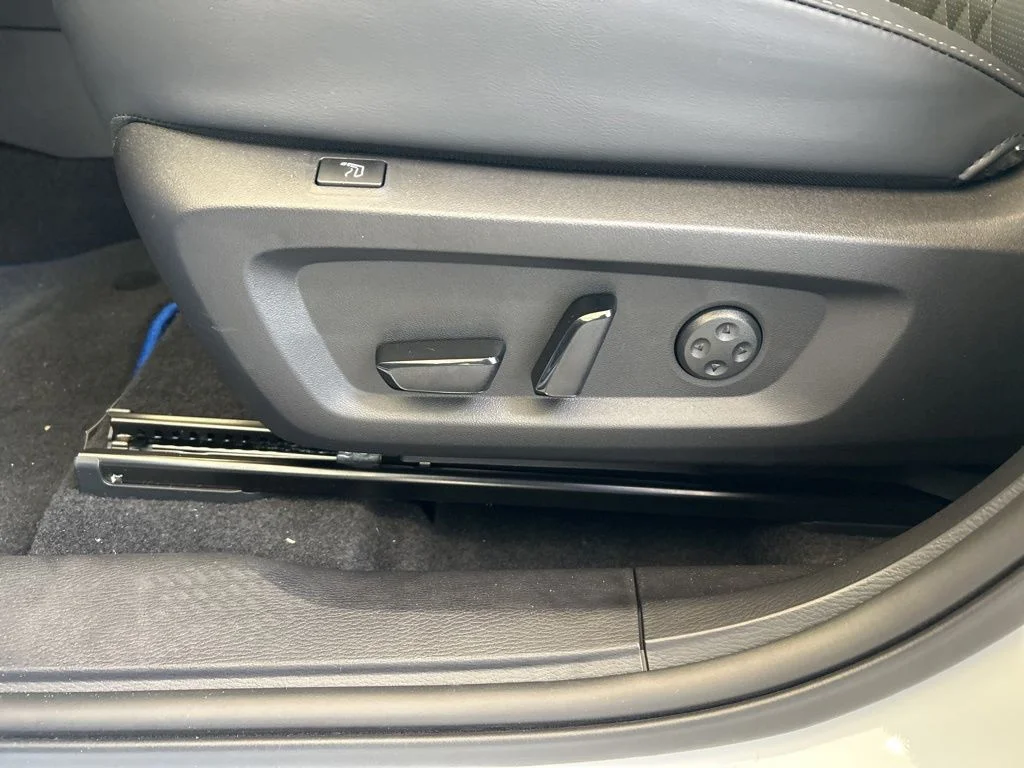 2025 Mitsubishi Outlander Plug-in Hybrid SEL Black Edition - Photo 48
