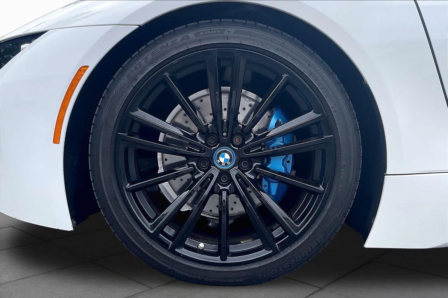 Used 2019 Crystal White Pearl Metallic w/Frozen Gray Accent BMW  image 9
