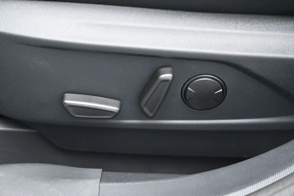 New 2026 Star White Metallic Tri-coat Ford Select image 10