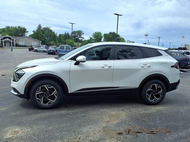 Used 2023 Snow White Pearl Kia LX image 25