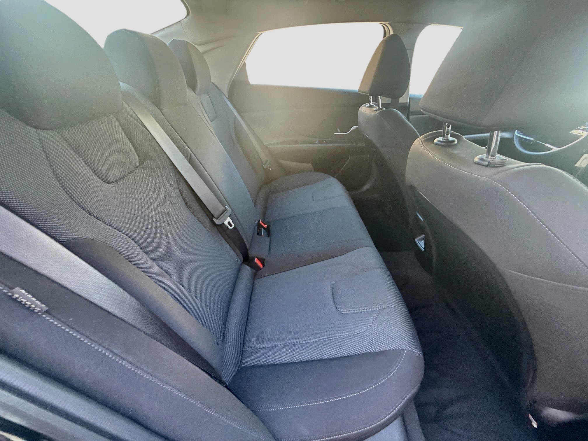 2025 Hyundai Elantra SE - Photo 25