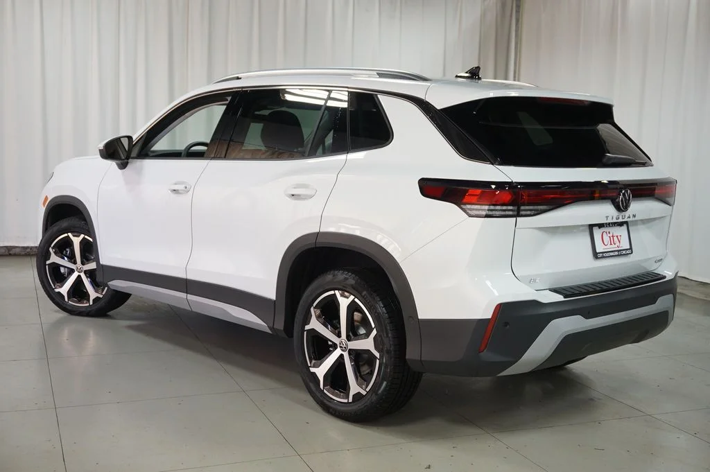 New 2026 White/off-white Volkswagen 2.0T SE image 8