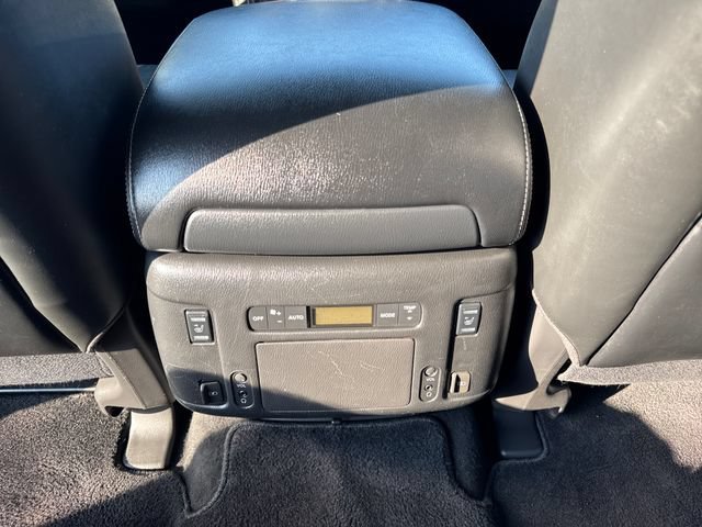 Used 2020 Black Nissan Platinum image 26