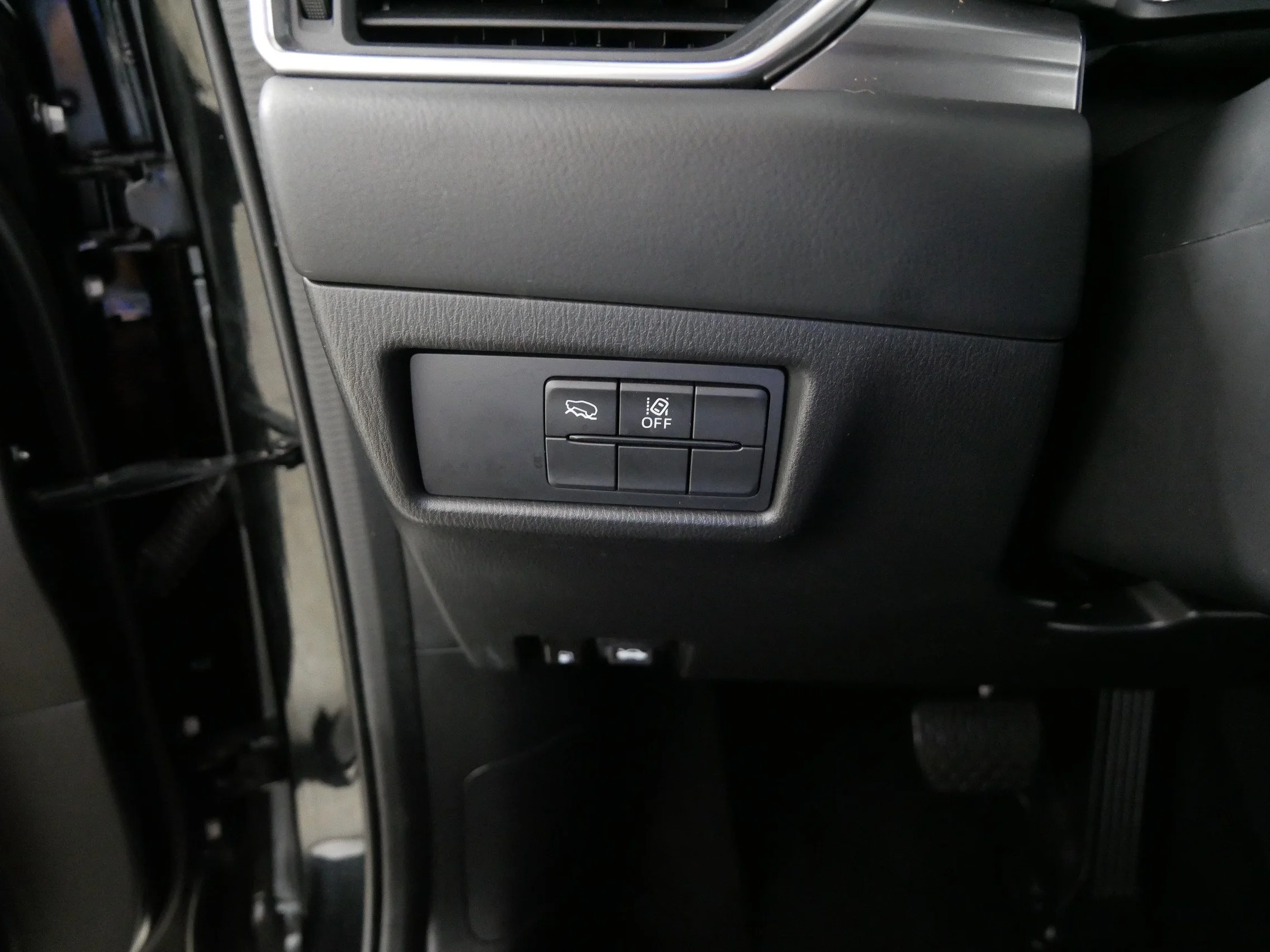 Used 2024 Jet Black Mica Mazda 2.5 S Select Package image 26