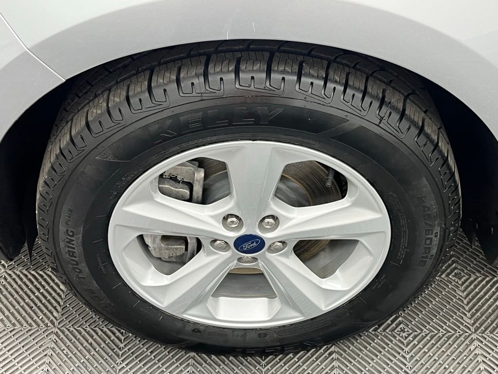 2022 Ford Edge SE - Photo 15
