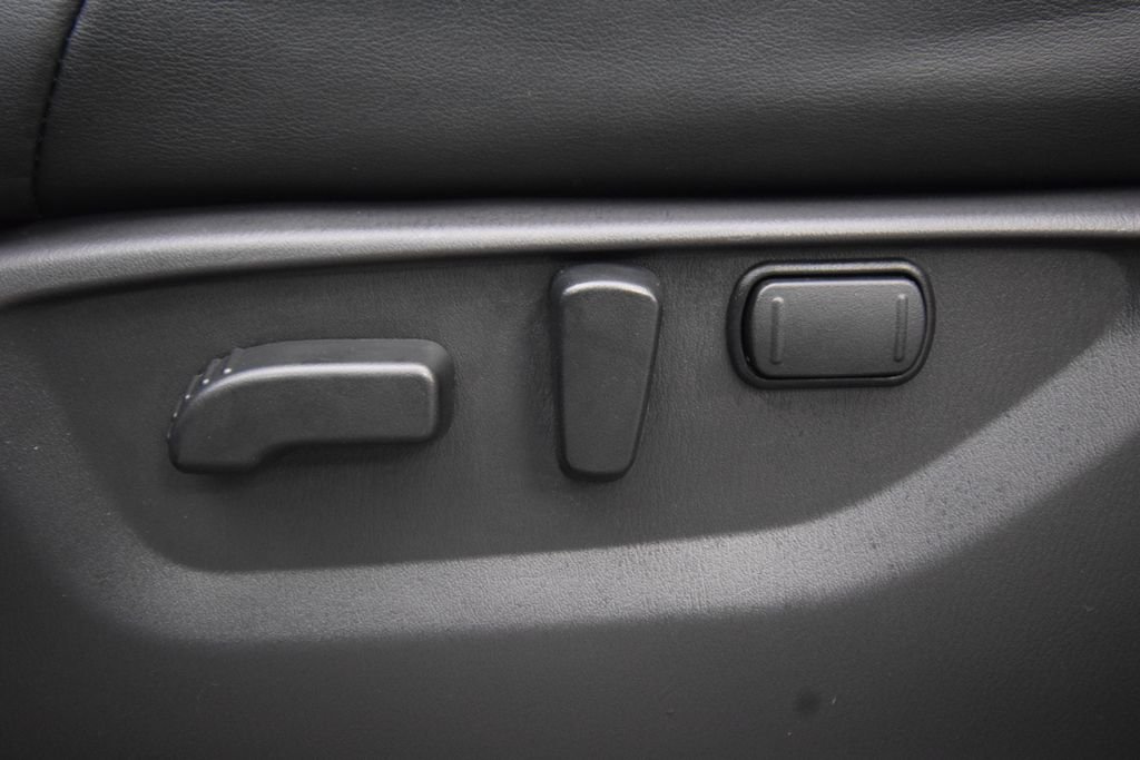 Used 2023 Gray Nissan SV image 21