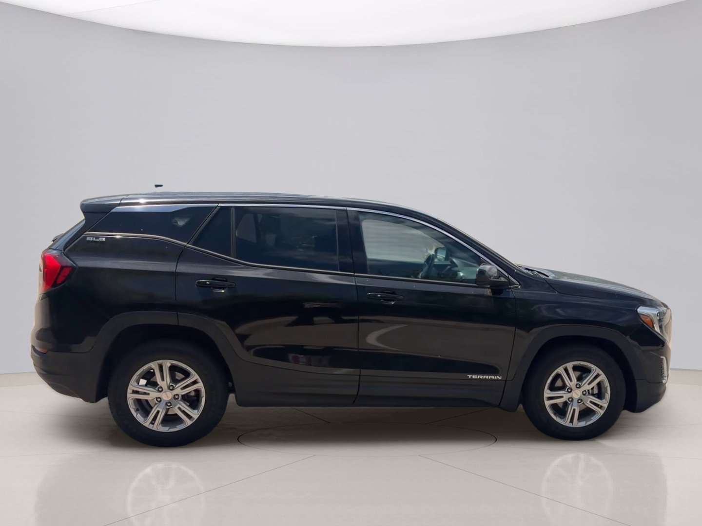 Used 2019 Black Gmc SLE image 6