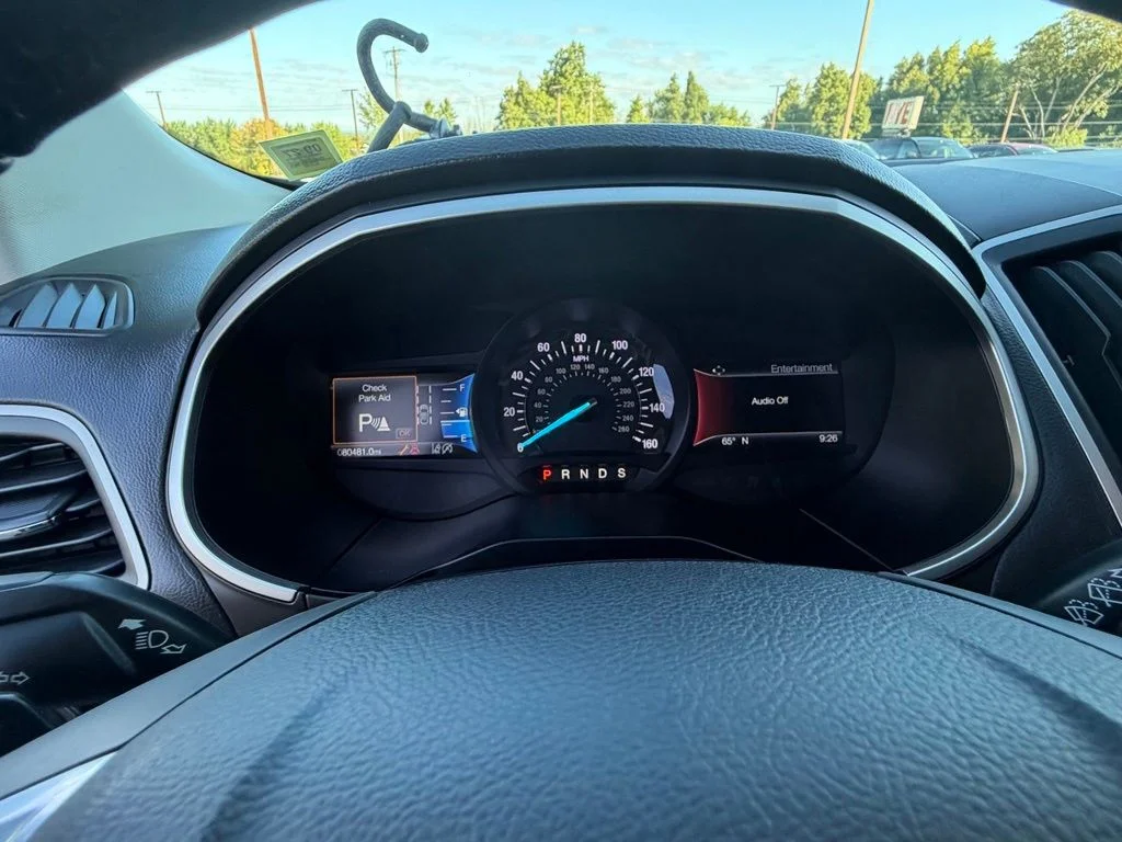 Used 2019 Green Ford SEL image 30