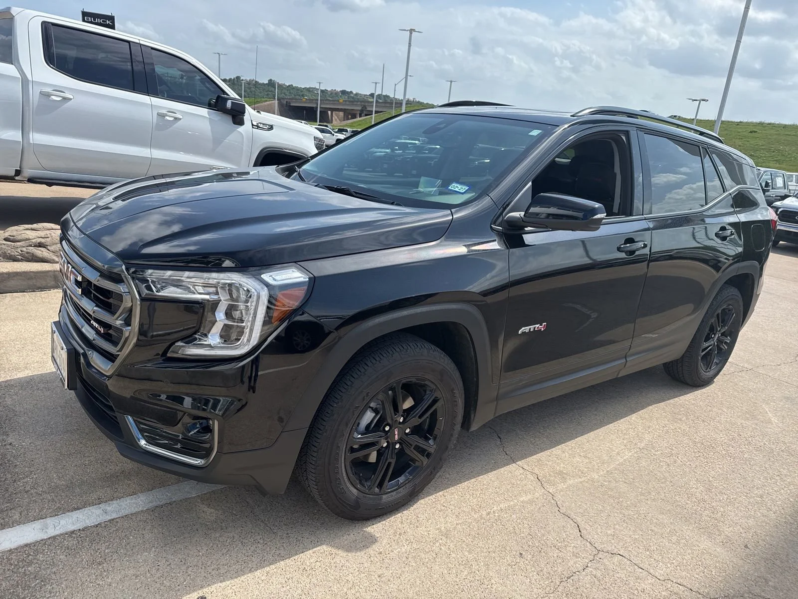 2023 GMC Terrain AT4 AWD's photo